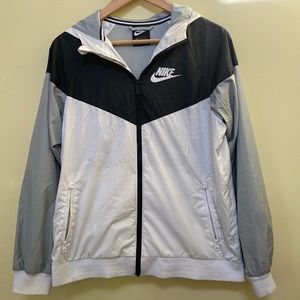 Nike wind breaker hoodie